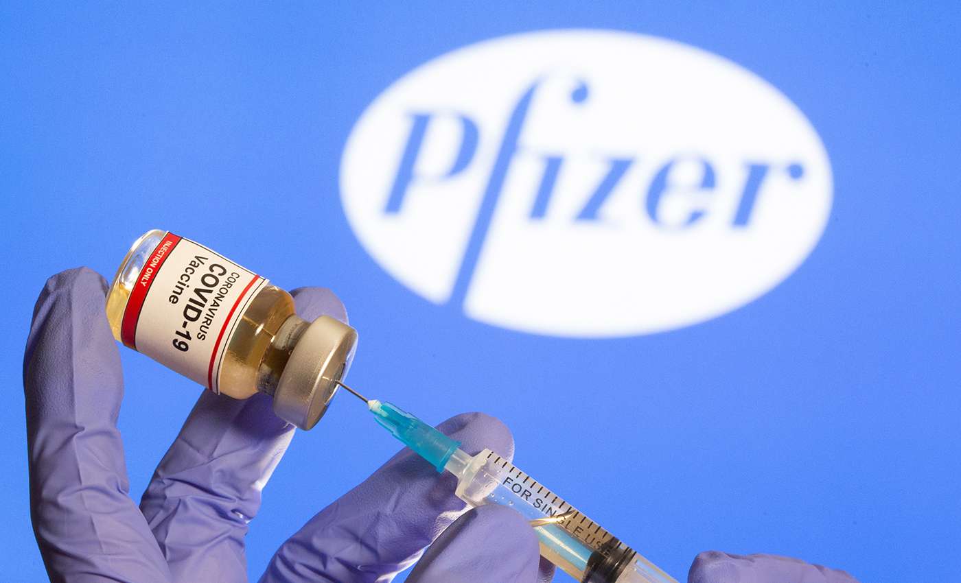 Queensland health ministry warned about Pfizer vaccines shortage.