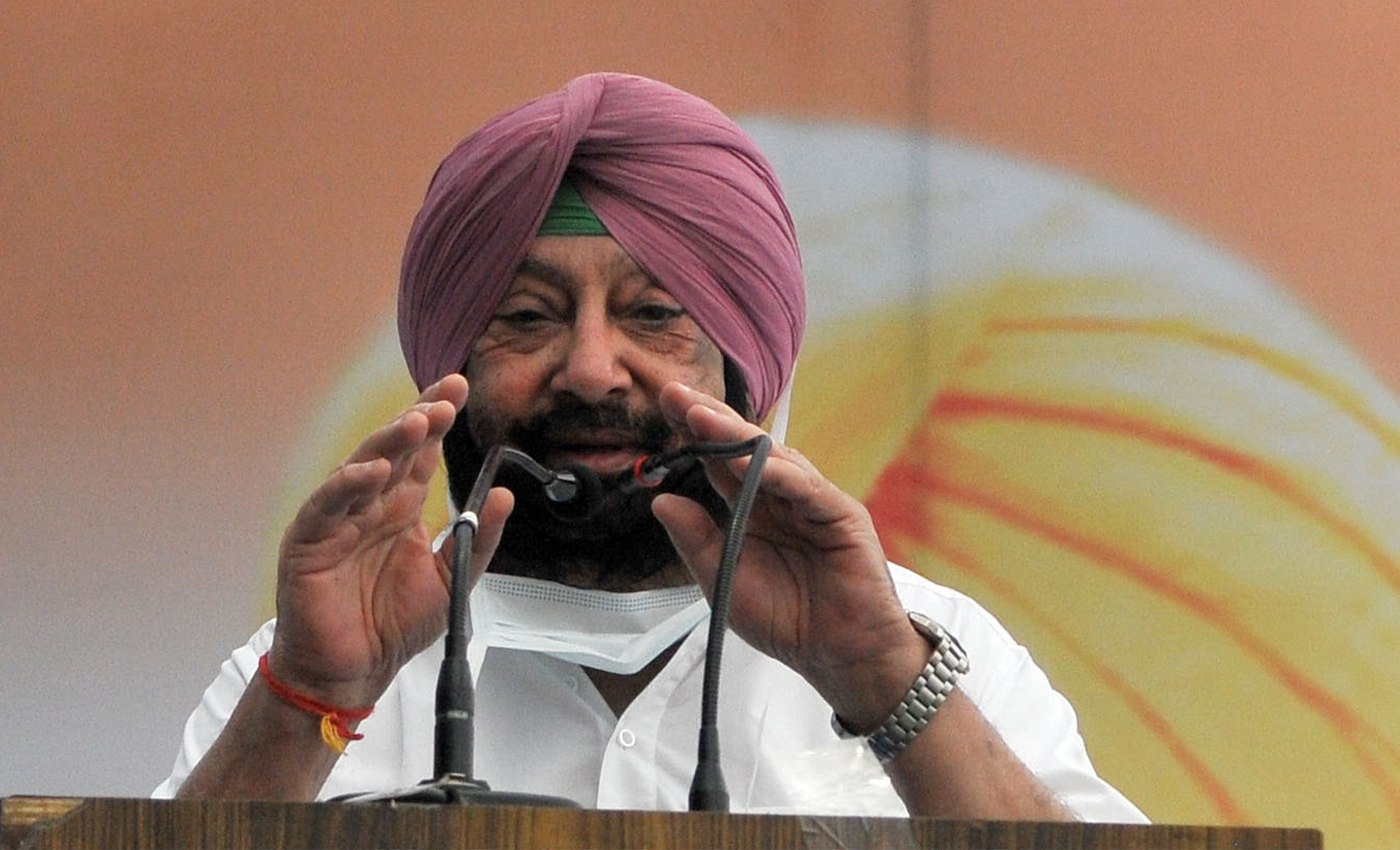 Former Punjab Chief Minister Captain Amarinder Singh removed 'Congress' from his Twitter bio after announcing to quit the party.