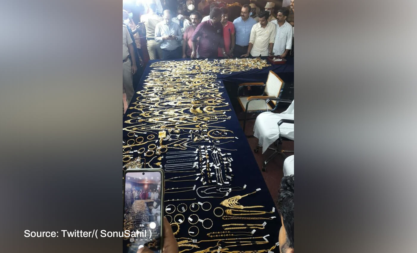 128 kg of gold was recovered from the house of a Tirupati Balaji temple priest.
