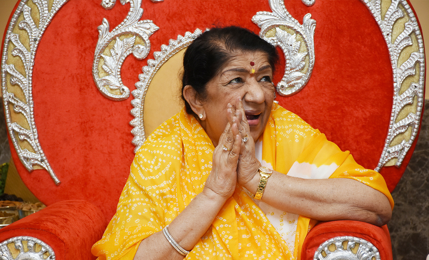 Lata Mangeshkar recorded a bhajan for LK Advani's Rath Yatra.