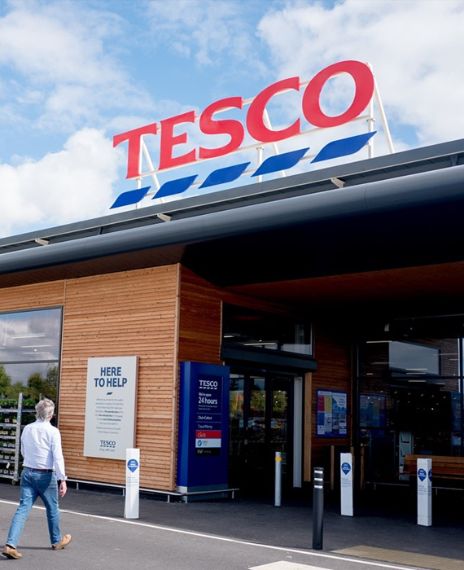 Tesco pulls 'Honey 454g' jars off shelves amid purity concerns.