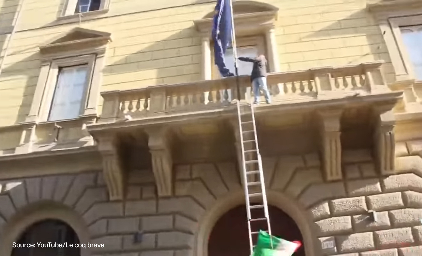Italians replaced the EU flag at an EU headquarters with the Italian flag in 2022.