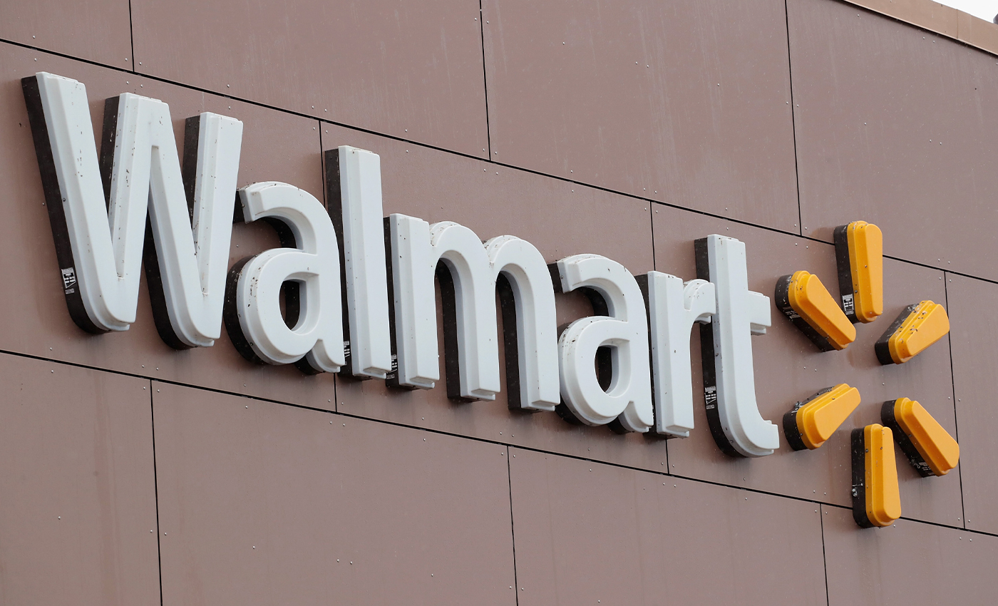 Women over 40 are eligible for a $500 grocery credit at Walmart.