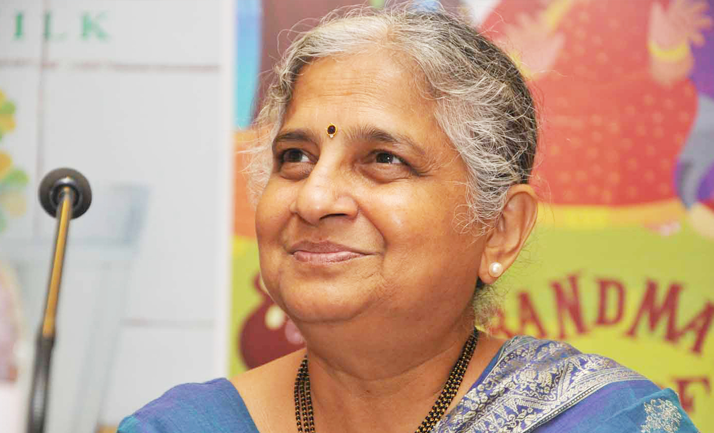 Sudha Murthy, Chairperson of the Infosys Foundation, sells vegetables in front of Venkateshwara temple for one day every year, to vanish Ahankar.