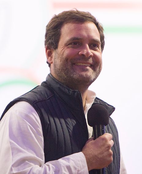A Facebook user claims that Rahul Gandhi was intoxicated as he stumbles over his words during a speech at Jaipur, Rajasthan.
