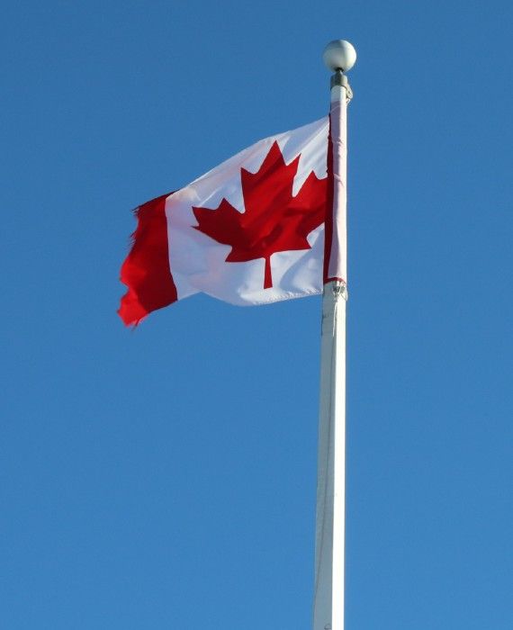 A one-legged Canadian cancer patient ran across Canada for 143 days before dying.