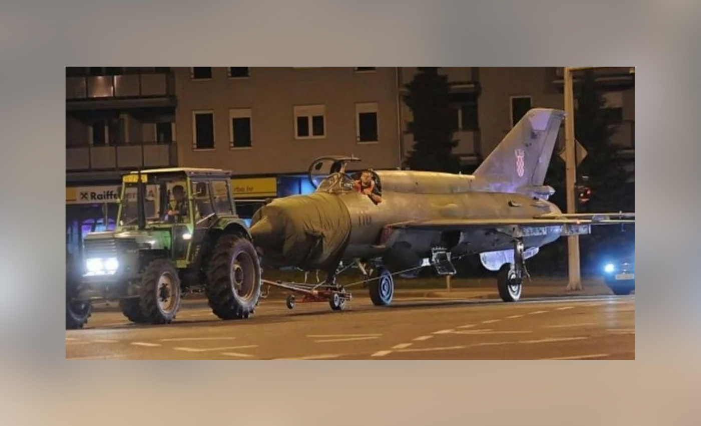 An image shows Dutch farmers stealing a fighter jet from a Dutch air force facility to protest the government's environmental plans.