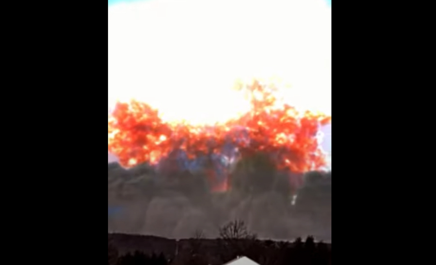 A viral video shows the Russian missile Kinzhal destroying a Ukrainian arms depot.
