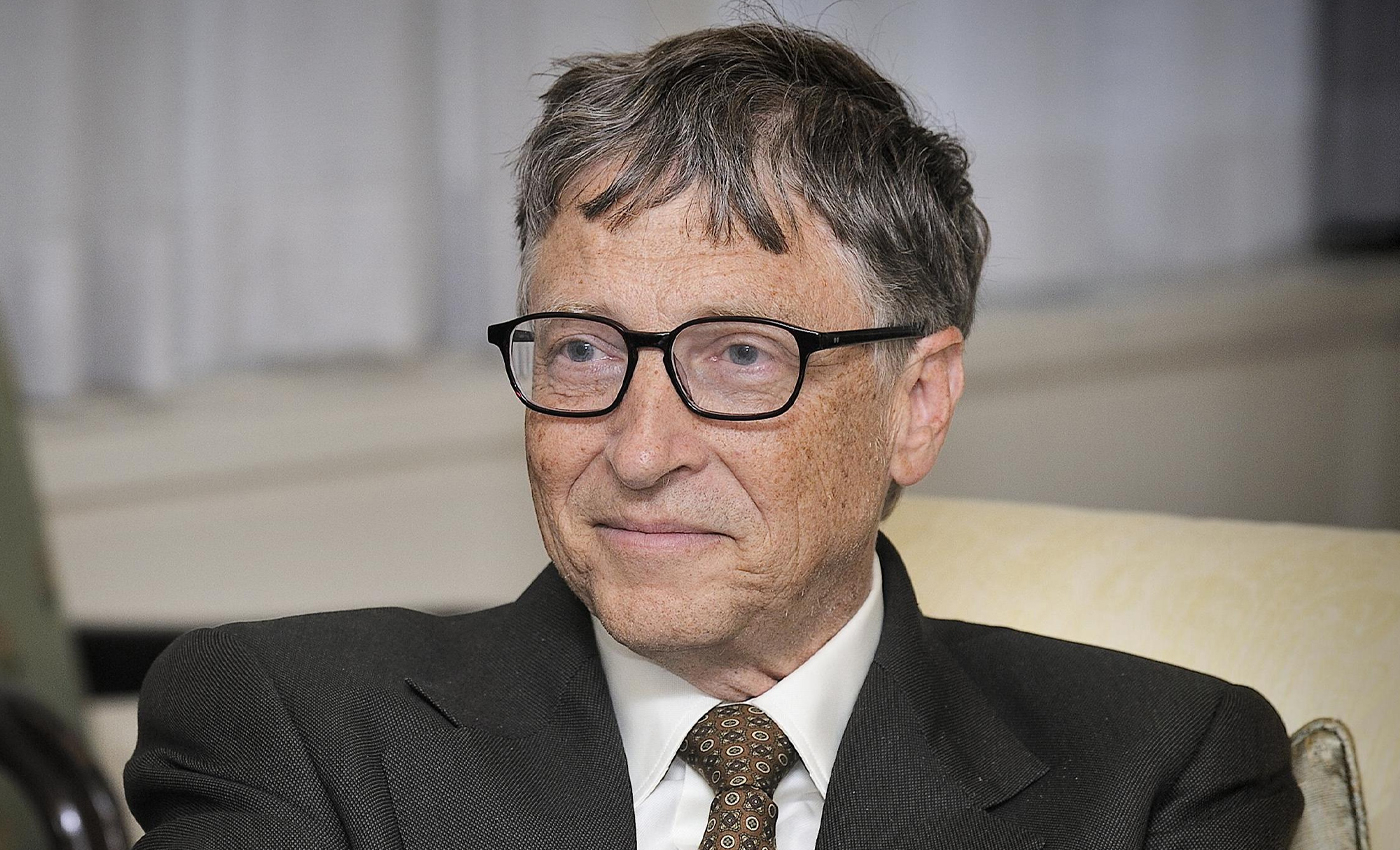 Bill Gates to produce COVID-19 vaccination with microchips.