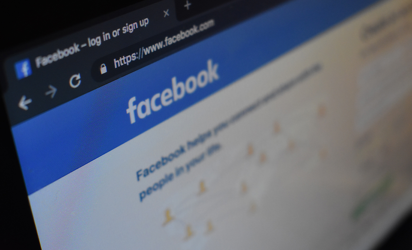 It is claimed that Government Heads and political parties used fake facebook accounts to influence public opinion.