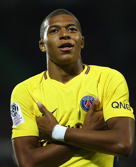 French footballers strike a deal to reduce wages due to coronavirus pandemic.