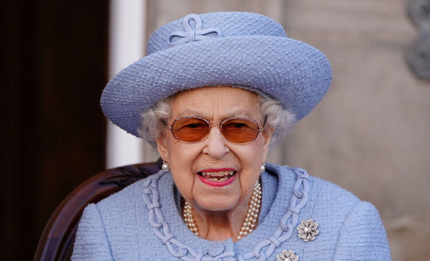 Queen Elizabeth II was executed long ago by extraterrestrial species.