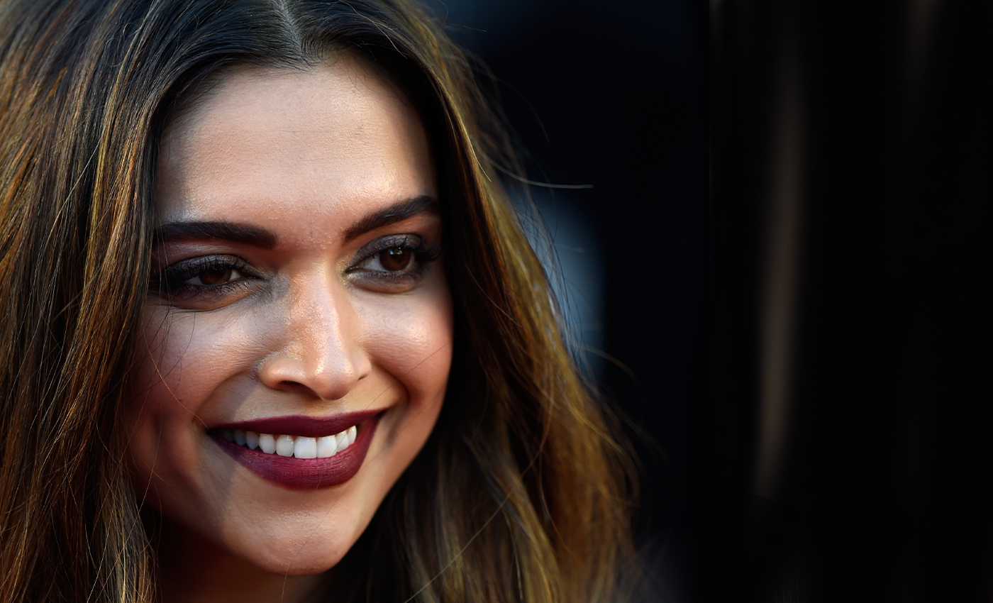 Deepika has received Rs 5 crore from a Pakistan businessman to visit JNU.
