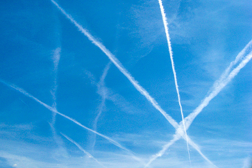Contrails that don't dissipate instantly are proof that chemtrails exist.
