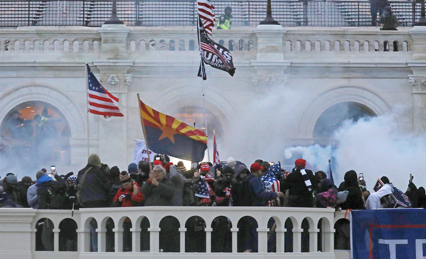 A police officer has said that Capitol rioters tried to gouge out his eye.
