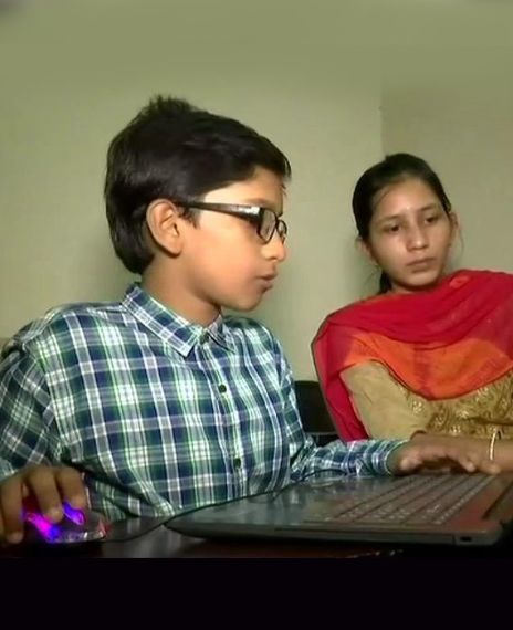 Mohammed Hassan Ali, a Class 7 student, teaches engineering students.