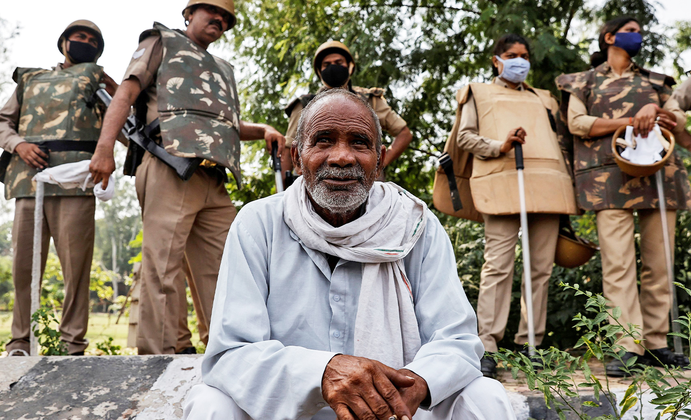 Farmers and their families, in Amritsar, headed out to the nearest railway tracks to protest against Farm Bills.