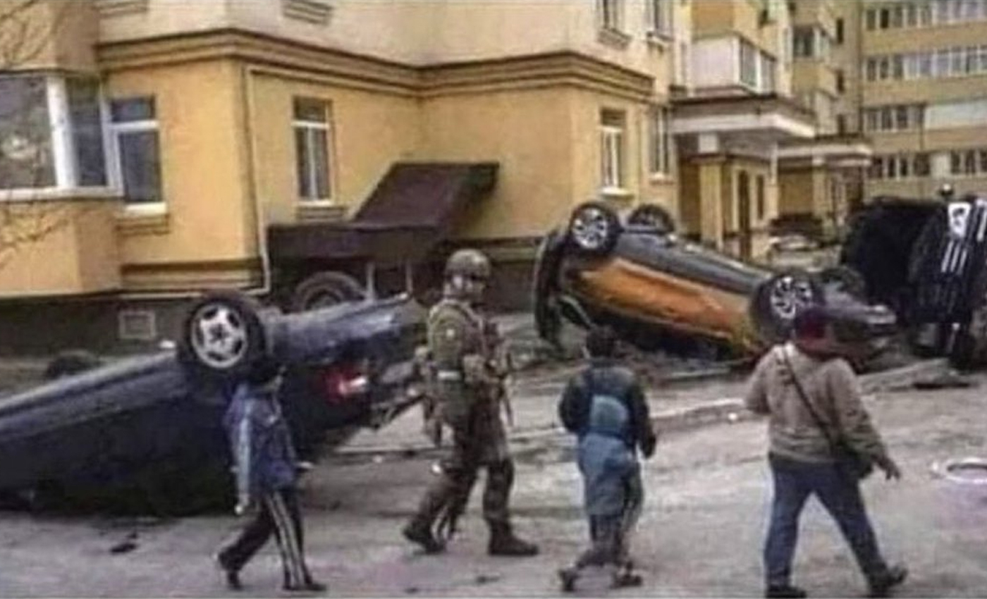 This image shows that the war in Ukraine was staged.