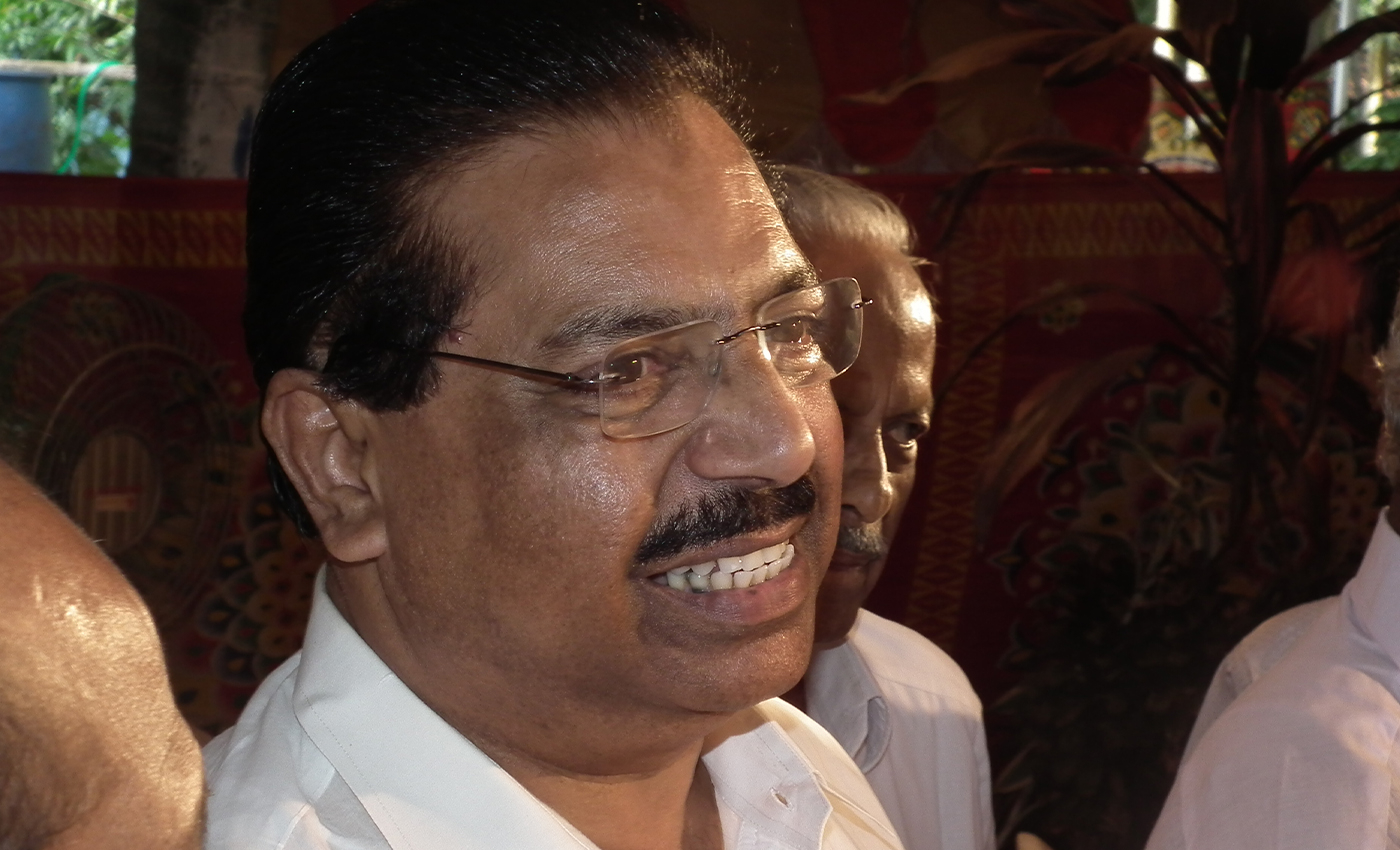 Veteran INC leader PC Chacko has quit the party, alleging groupism.