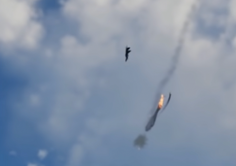 This video shows the Ghost of Kyiv engaged in an aerial battle with a Russian aircraft.