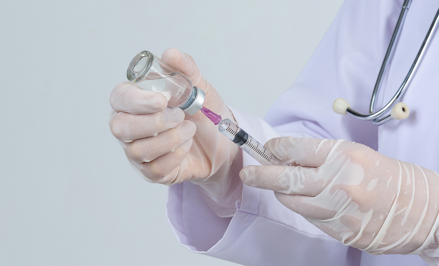 Consumption of alcohol should be completely avoided for two weeks following the COVID-19 vaccination.