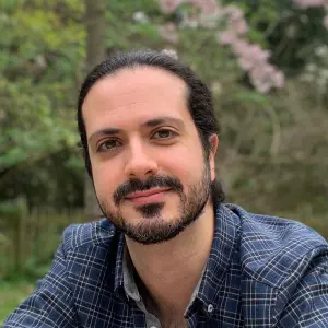 professional online French tutor Miguel
