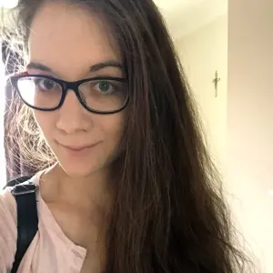 professional online Ancient Greek tutor Roxana