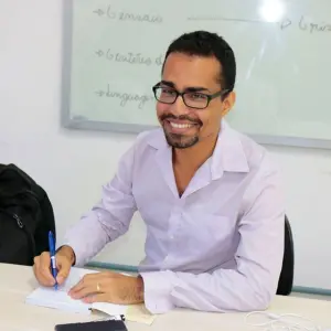 professional online Social Work tutor Thiago