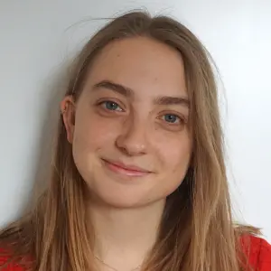 professional online Latin tutor Henriette