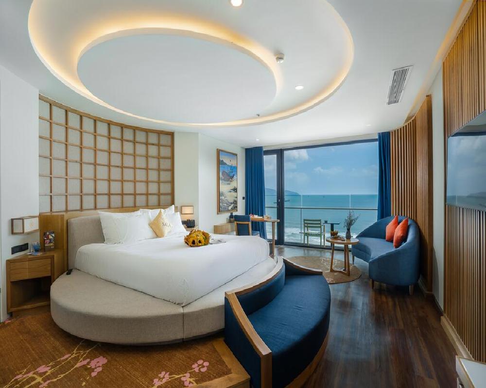 Picture of room SALA Suite, Ban Công, Hướng Biển