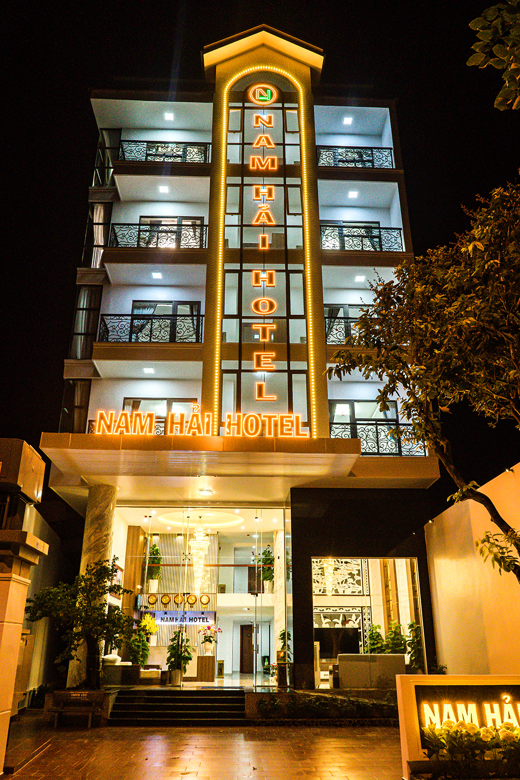 Nam Hải Hotel