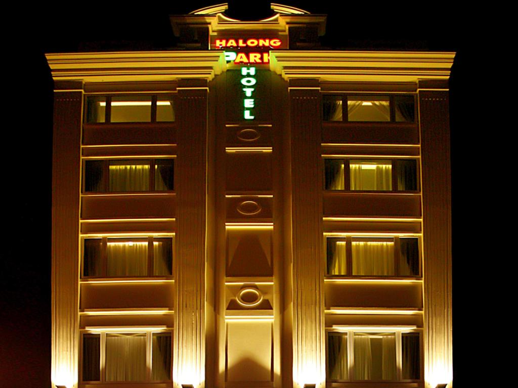 Khách sạn Công Viên Hạ Long (Halong Park Hotel)