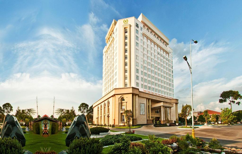 Khách sạn Tân Sơn Nhất (Tan Son Nhat Hotel)
