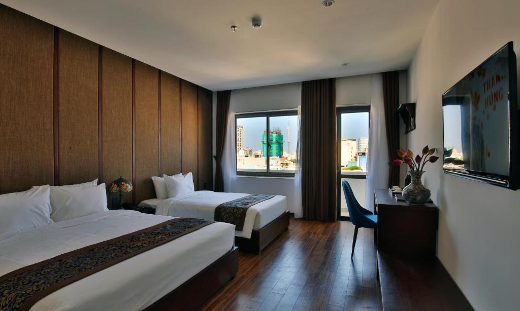Đông Dương Hotel & Suites